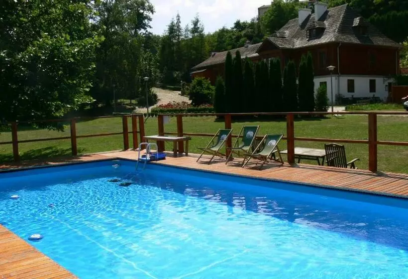 Majatalo Dworek Karpińskich