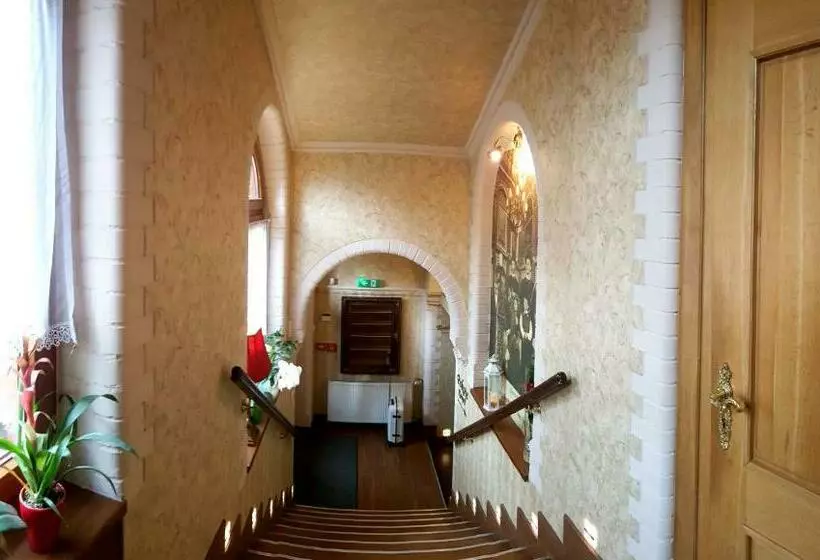 Majatalo Pałacyk Chojnów