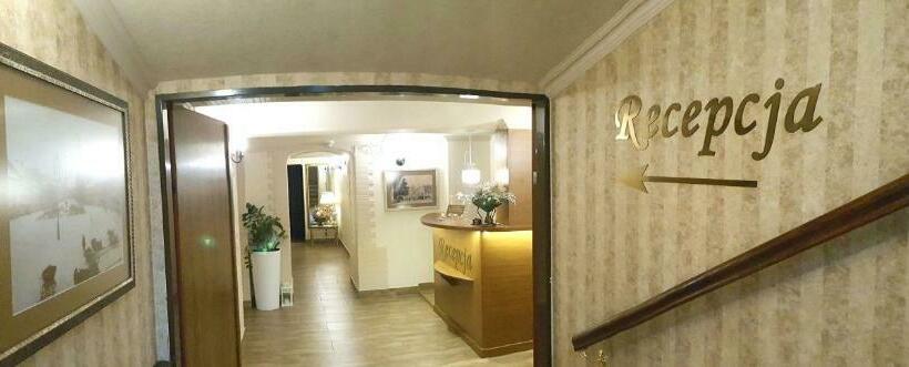 ペンション Pałacyk Chojnów