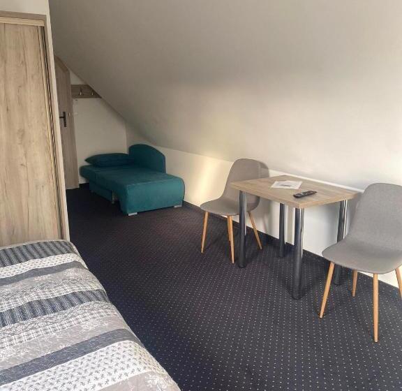 פנסיון Tojemoje