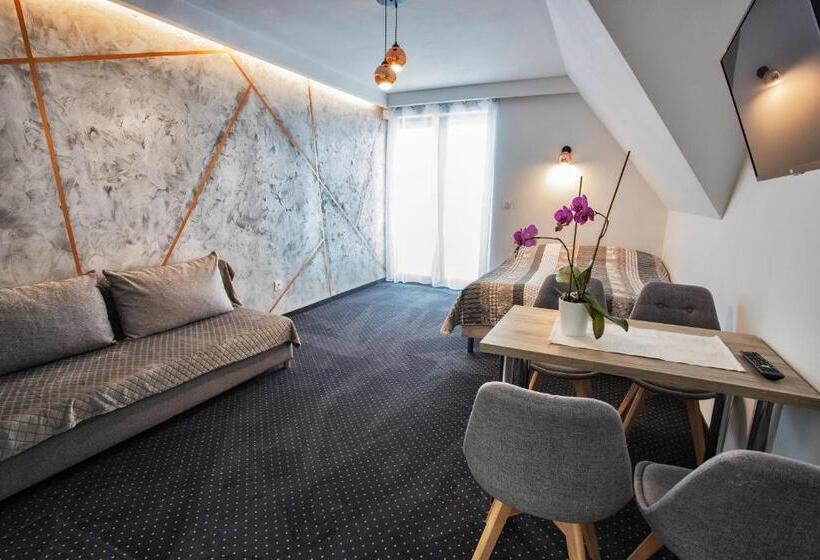 פנסיון Tojemoje