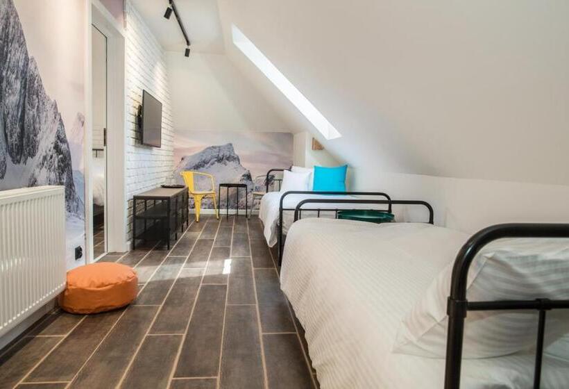 פנסיון Willa Fen