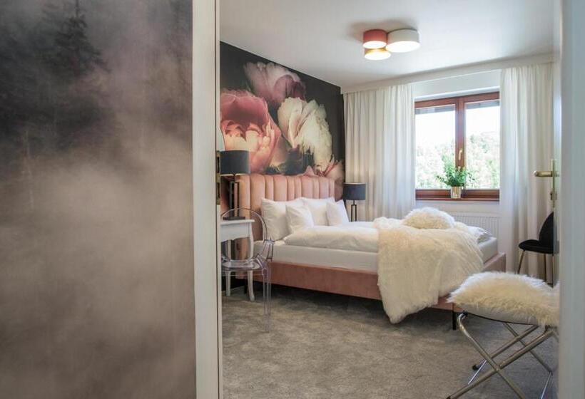 פנסיון Willa Fen