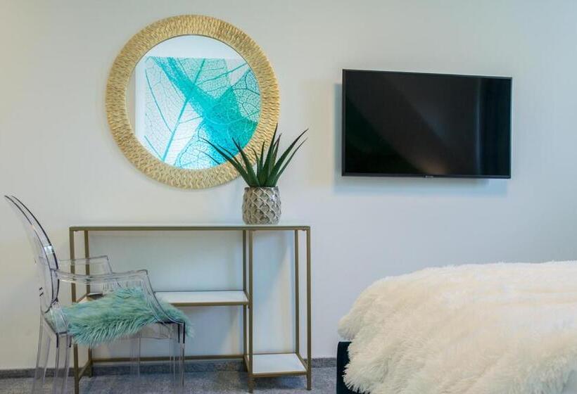 פנסיון Willa Fen