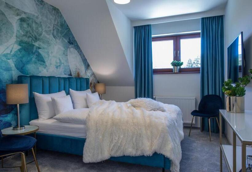 פנסיון Willa Fen