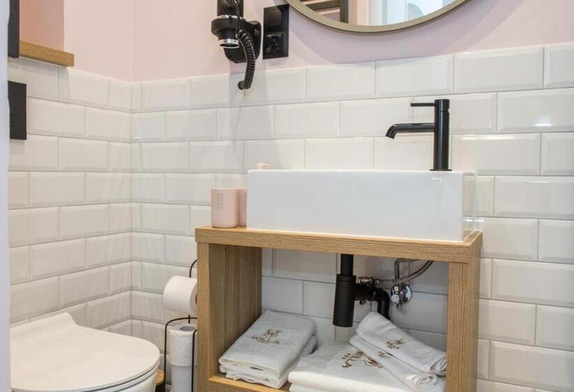 פנסיון Willa Fen