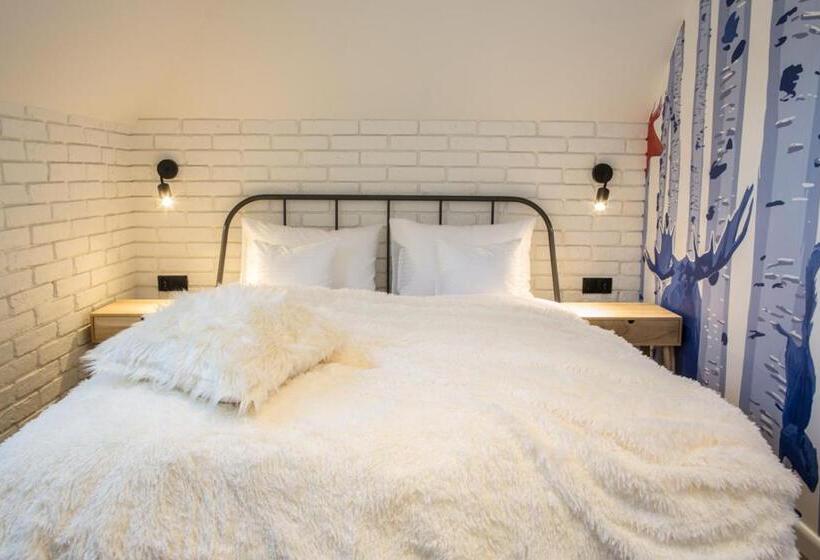 פנסיון Willa Fen