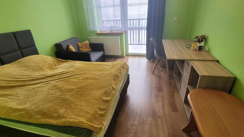 بنسيون Willa Monika