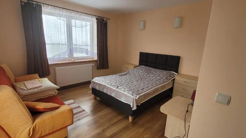 بنسيون Willa Monika