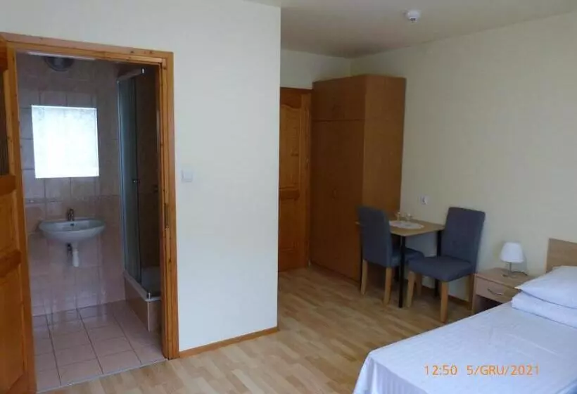 Majatalo Willa Roztoczanka