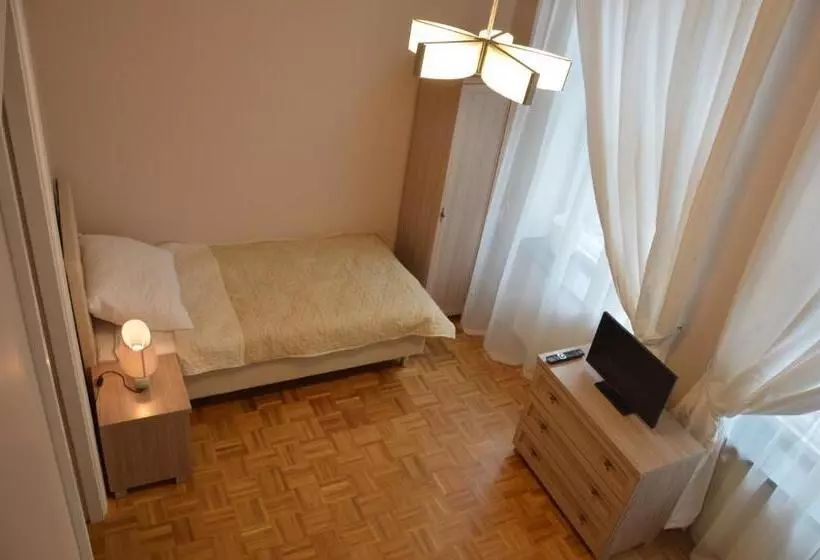 هاستل Ada Aparthouse