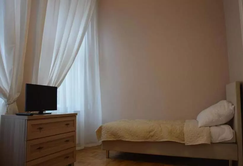 هاستل Ada Aparthouse