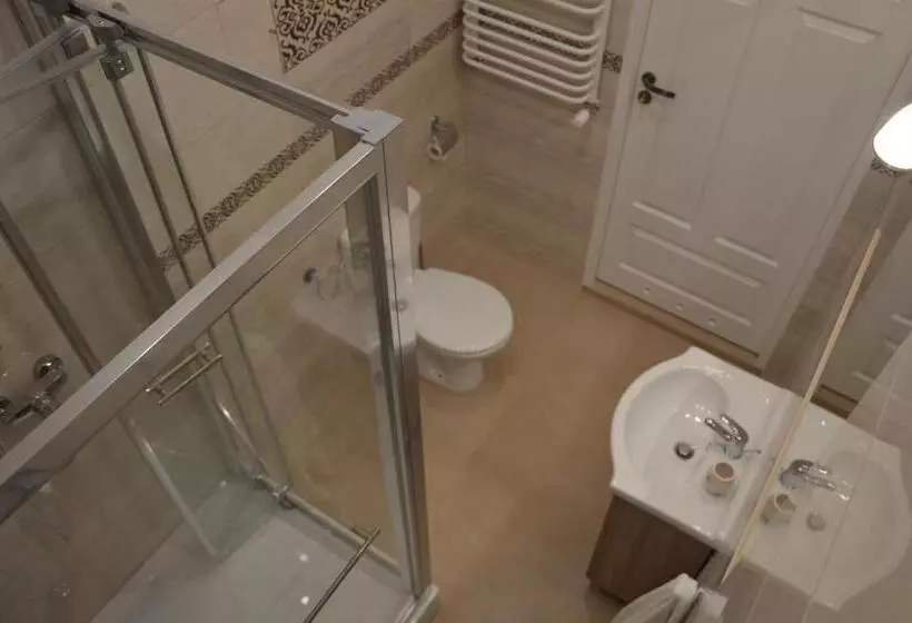 هاستل Ada Aparthouse