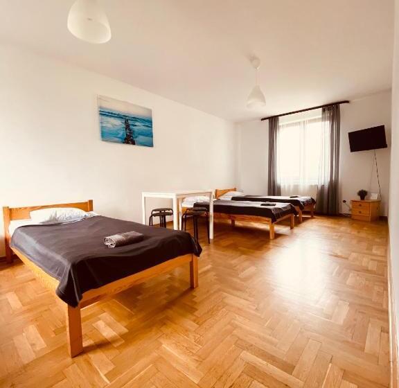 호스텔 Pokoje Gajowa