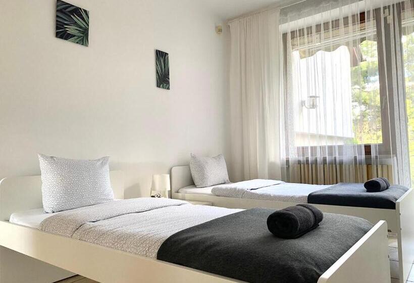 هاستل Pokoje Rezydencja Parysa