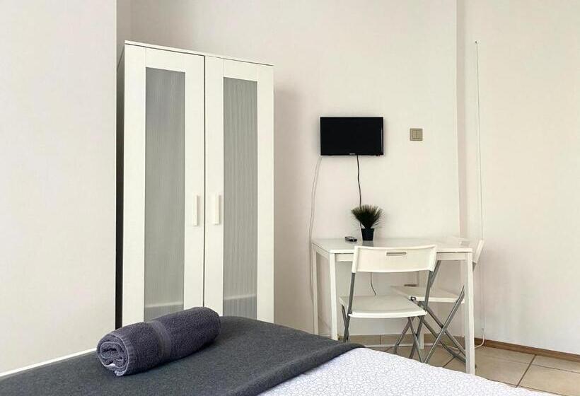 هاستل Pokoje Rezydencja Parysa