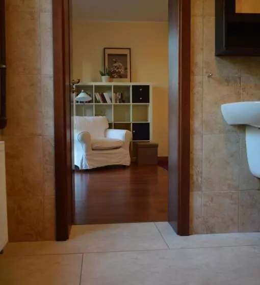 Aamiaismajoitus (B&B) Apartament Przy Koniu Trojańskim