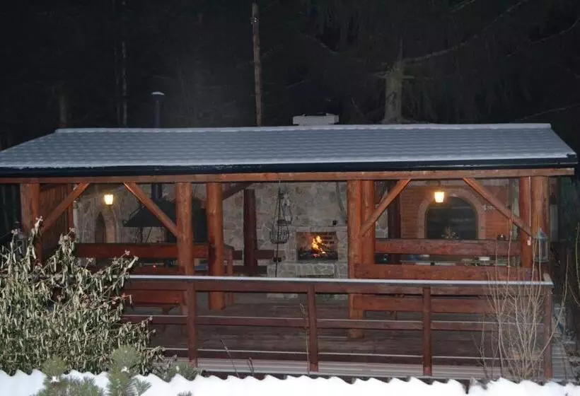 Aamiaismajoitus (B&B) Koliba