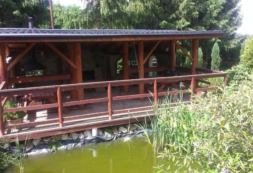 Aamiaismajoitus (B&B) Koliba