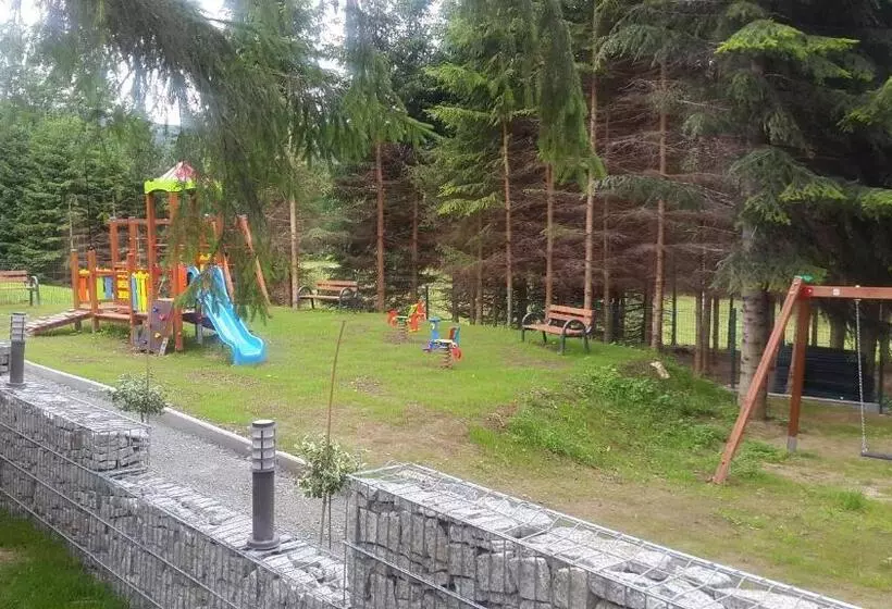 Aamiaismajoitus (B&B) Koliba