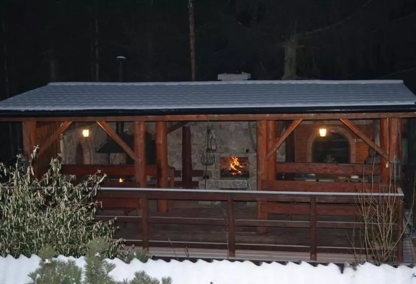 Aamiaismajoitus (B&B) Koliba