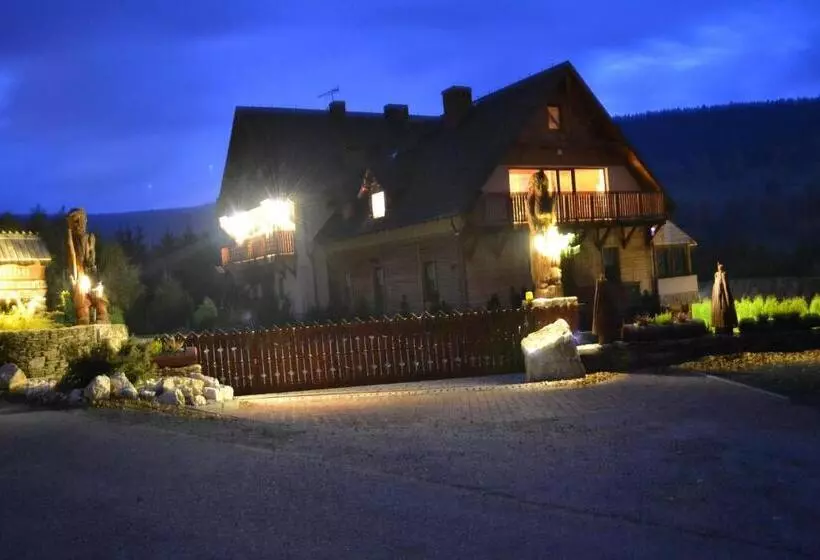 Aamiaismajoitus (B&B) Koliba