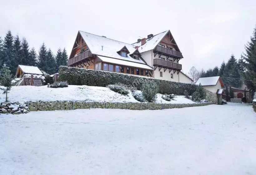 Aamiaismajoitus (B&B) Koliba