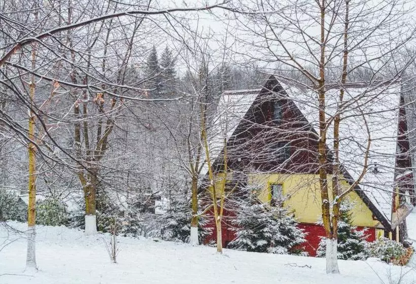 Aamiaismajoitus (B&B) Leśniczówka Pod śnieżką
