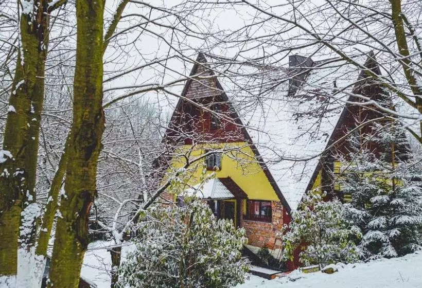 Aamiaismajoitus (B&B) Leśniczówka Pod śnieżką