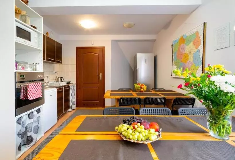 Aamiaismajoitus (B&B) Leśniczówka Pod śnieżką