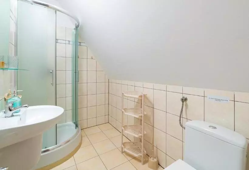 Aamiaismajoitus (B&B) Leśniczówka Pod śnieżką