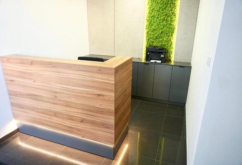 住宿加早餐  Simar