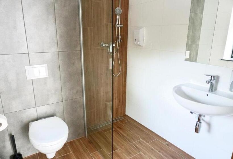 住宿加早餐  Simar