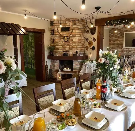 Aamiaismajoitus (B&B) Stajnia Pod Dębem