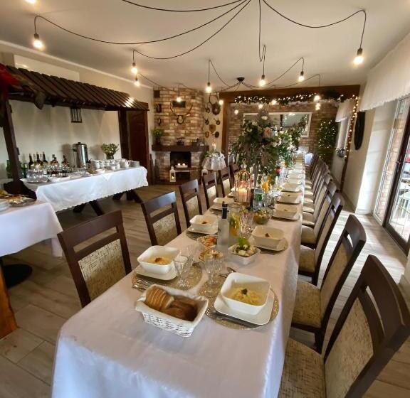 צימר Stajnia Pod Dębem