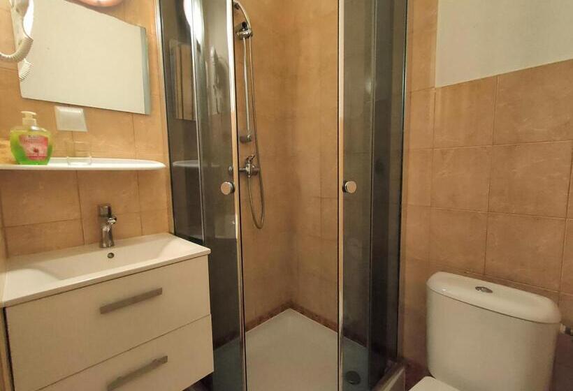 צימר Stajnia Pod Dębem