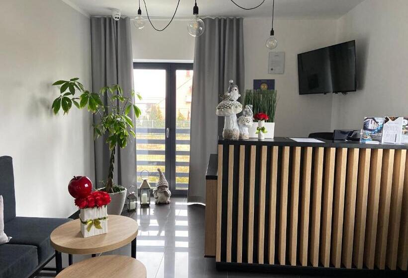 مبيت وإفطار Targowa37 Uniejow