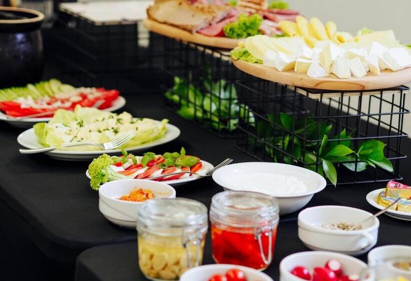 مبيت وإفطار Targowa37 Uniejow