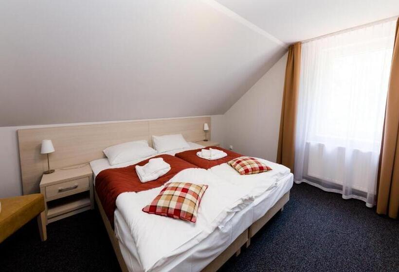 تختخواب و صبحانه Villa Obis