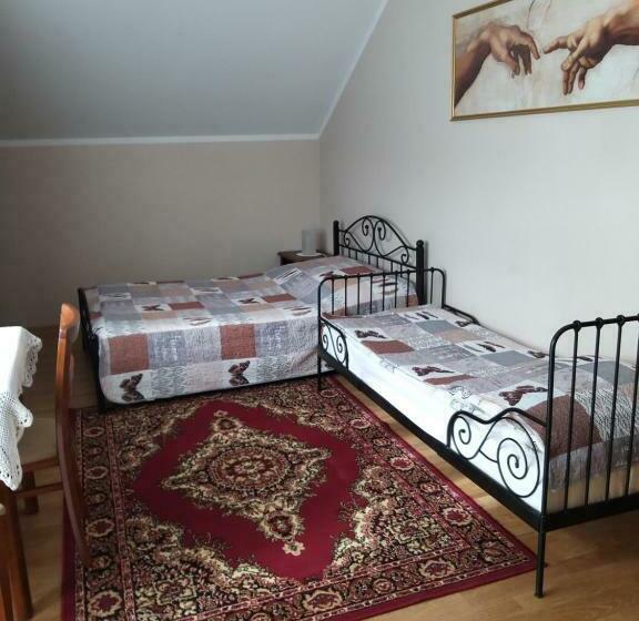 Aamiaismajoitus (B&B) Villa Pod Dębem