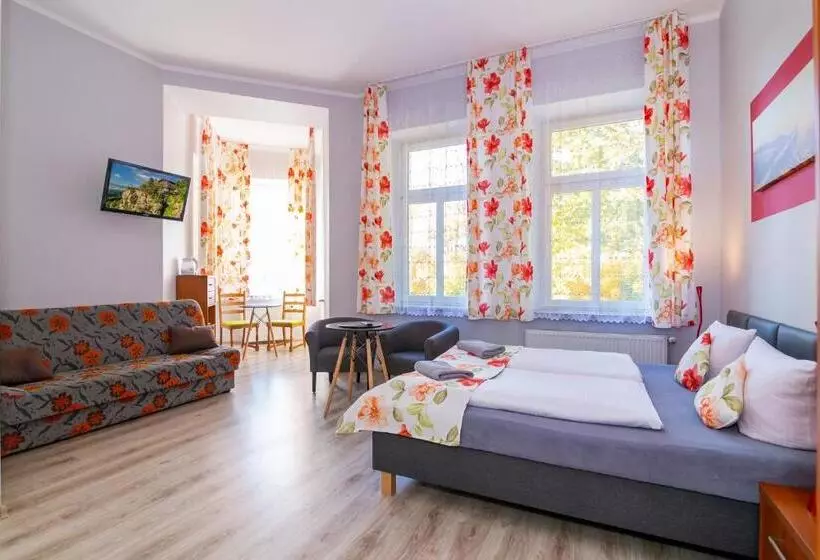 Aamiaismajoitus (B&B) Willa Diament