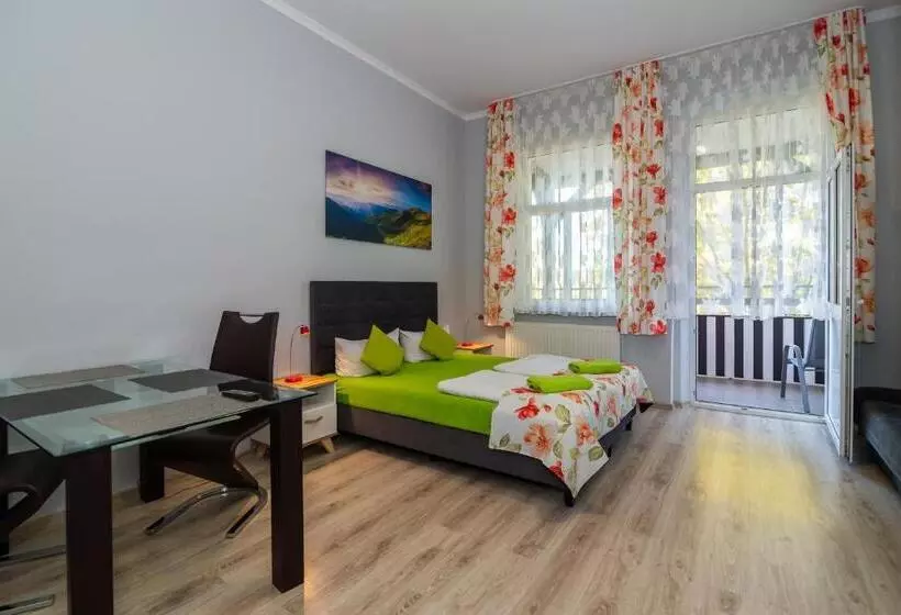 Aamiaismajoitus (B&B) Willa Diament