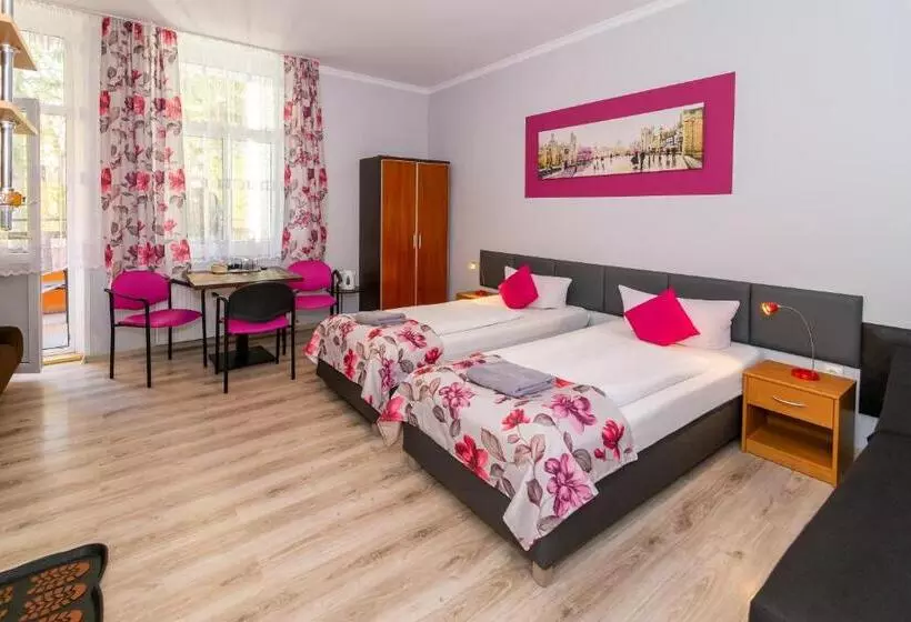 Aamiaismajoitus (B&B) Willa Diament