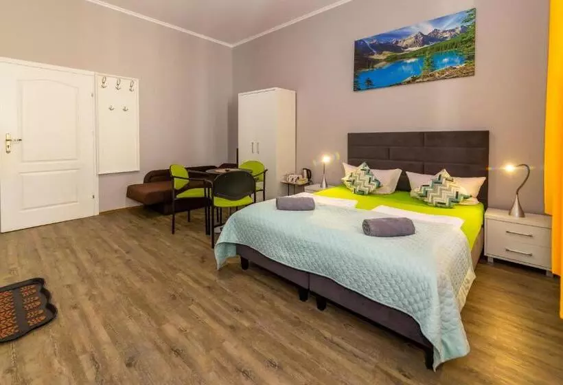 Aamiaismajoitus (B&B) Willa Diament