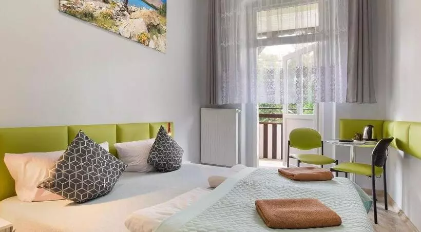 Aamiaismajoitus (B&B) Willa Diament