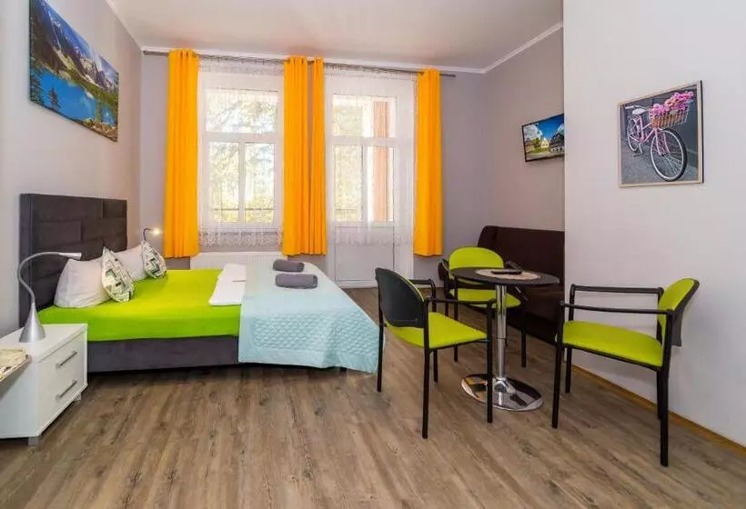 Aamiaismajoitus (B&B) Willa Diament