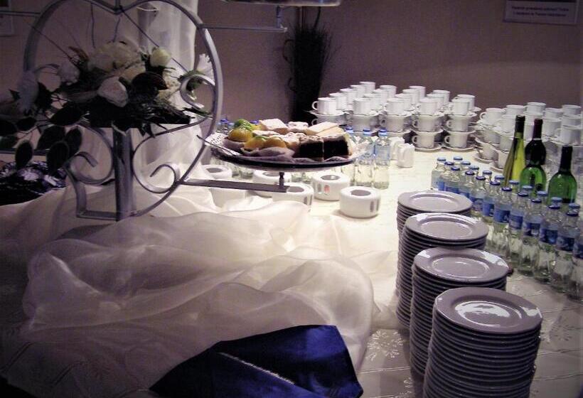 酒店 Gosciniec Pod Debem