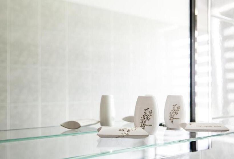 모텔 Noclegi Na Granicy