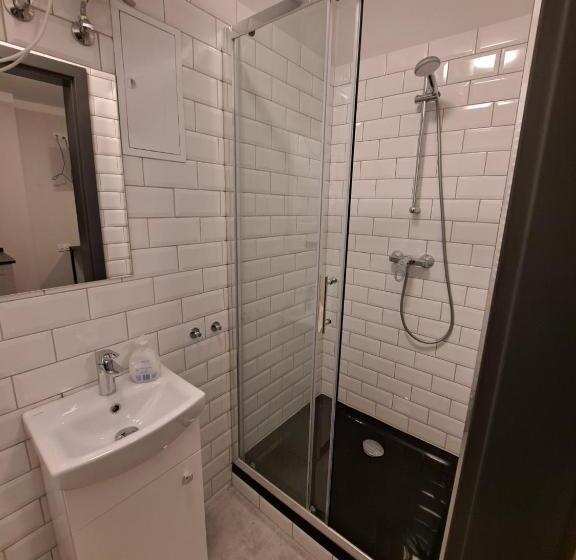 پانسیون Mia Mia House