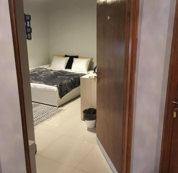 پانسیون Mia Mia House